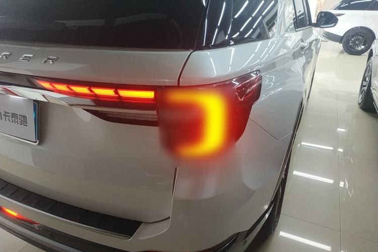 Used Ford Explorer 2023 EcoBoost 285 Four-Wheel Drive Titanium Edition 6 Seats