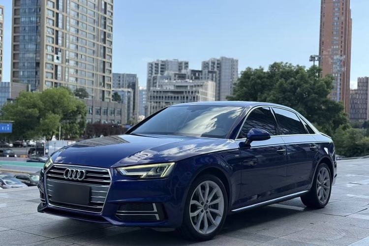 Used Audi A4L 2018 30th Anniversary Edition 40 TFSI Fashion Model
