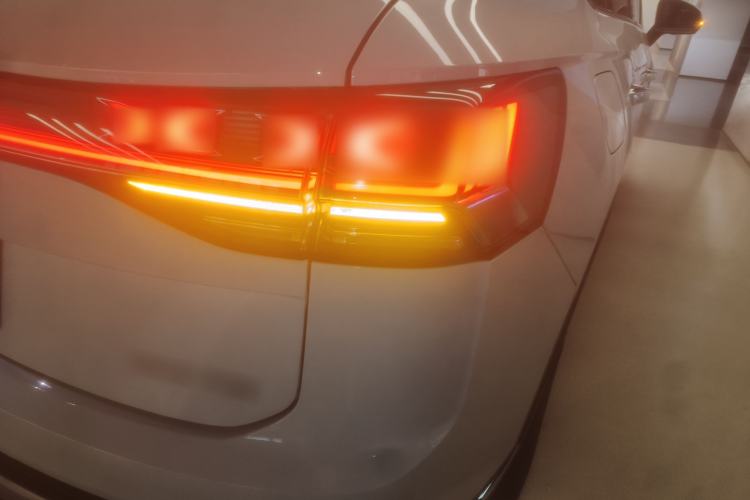 Used Volkswagen Tayron 2023 300TSI Two-Wheel-Drive Luxury Plus Advanced Edition
