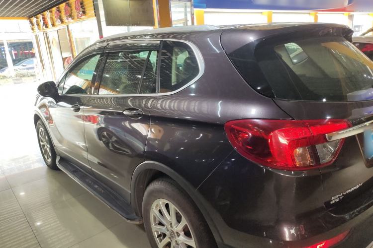 Used Buick Envision 2015 20T Two-Wheel-Drive Elite Model
