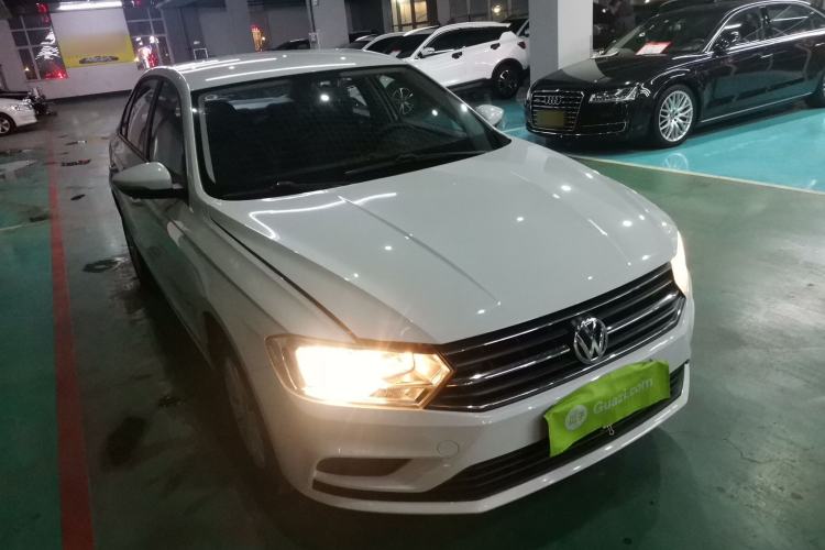 Used Volkswagen Bora 2016 1.6L Manual Fashion Edition
