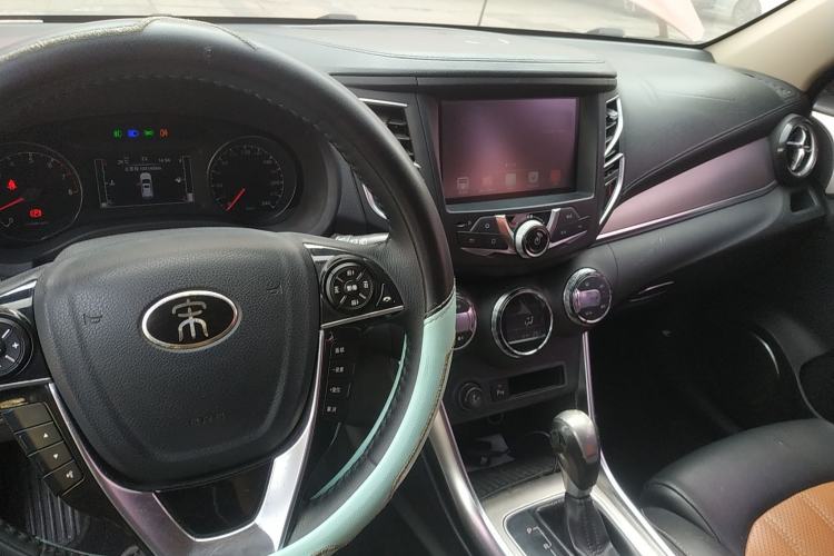 Used BYD Song 2016 GaiShi Edition 1.5TID Automatic Elite Model
