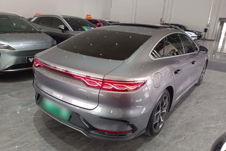 Used BYD Han 2022 EV Genesis Edition 715KM Front-Wheel-Drive Prestige Model
