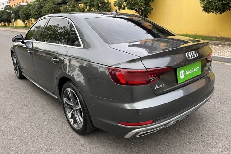 Used Audi A4L 2019 40 TFSI Fashion Edition China VI Emission Standard
