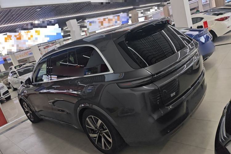 Used Li Auto L8 2023 Pro Model
