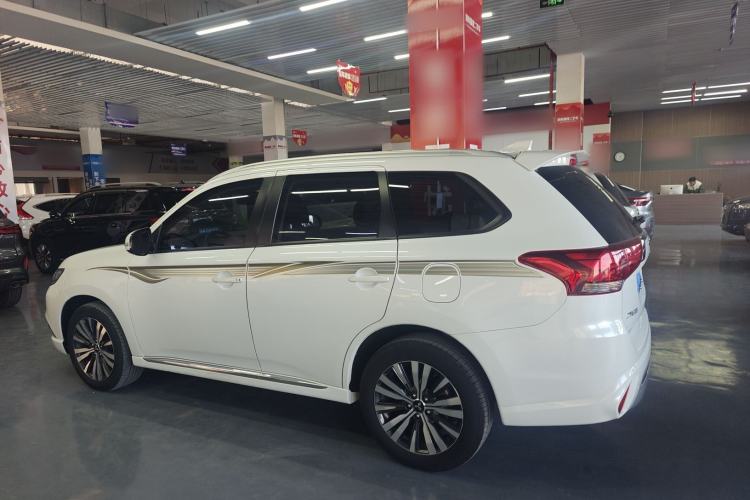 Used Mitsubishi Outlander 2021 Revised Version 2.0L Two-Wheel Drive Enjoyment Edition 5 Seats