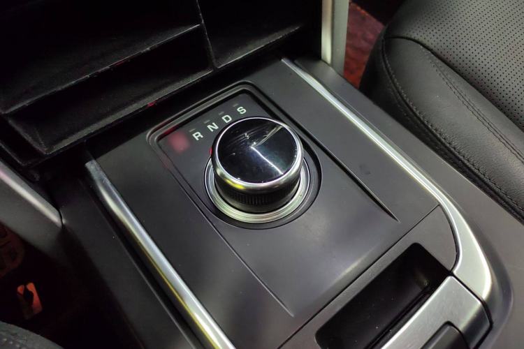 Used Land Rover Discovery Sport 2019 240 PS SE Version China VI Standard