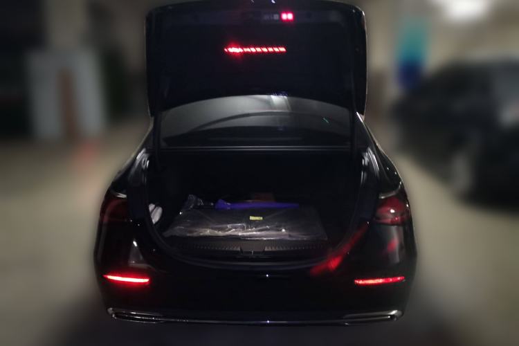 Used Mercedes-Benz E-Class 2024 Refresh E 300 L Stylish Edition
