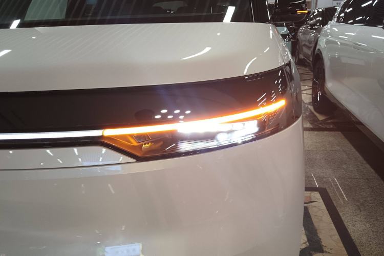 Used Zeekr MIX 2025 Long-Range Intelligent Driving Edition
