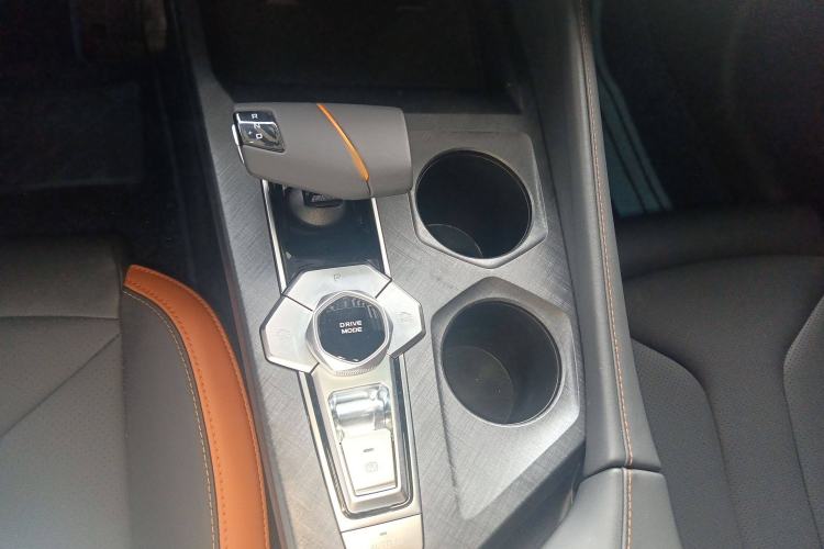 Used Changan UNI-V 2023 1.5T Prestige Model
