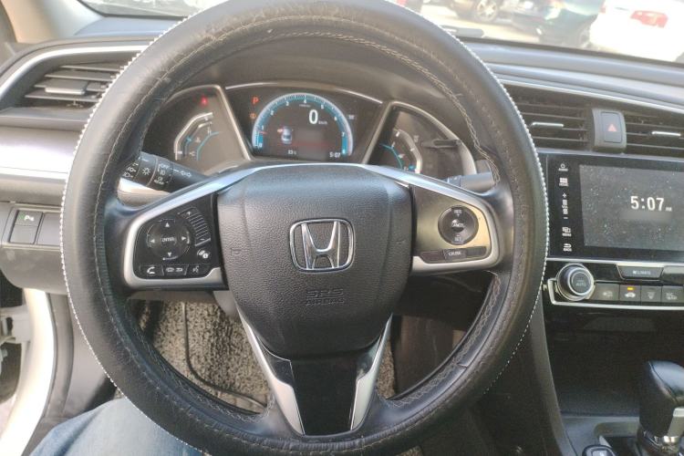 Used Honda Civic 2016 220TURBO CVT Prestige Edition
