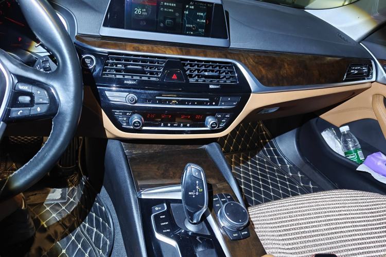 Used BMW 5 Series 2018 528Li Launch Special Edition
