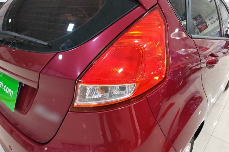 Used Ford Fiesta 2013 Hatchback 1.5L Automatic Fashion Edition
