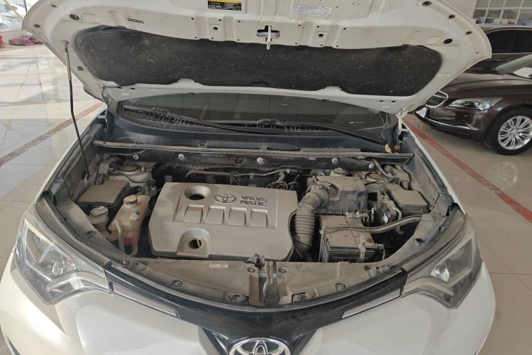 Used Toyota RAV4 2018 2.0L CVT Two-Wheel Drive Fashion X Edition