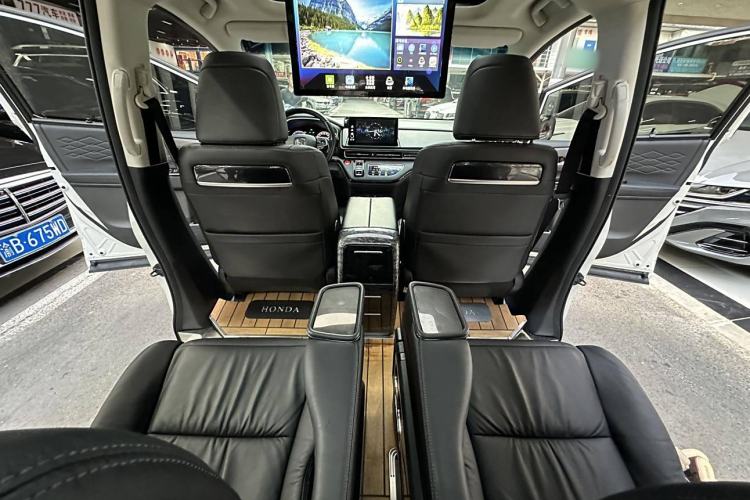 Used Honda Elysion 2022 2.0L eHEV Luxury First Edition
