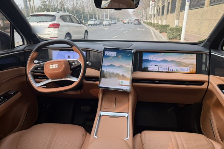 Used  L7 2025 EM-i 115km Exploration+ Edition
