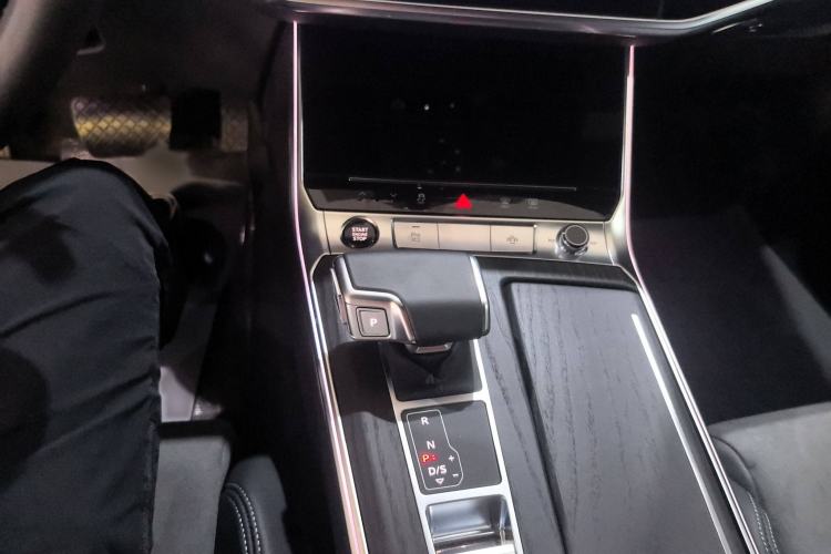 Used Audi A6L 2024 45 TFSI quattro Prestige Dynamic Edition
