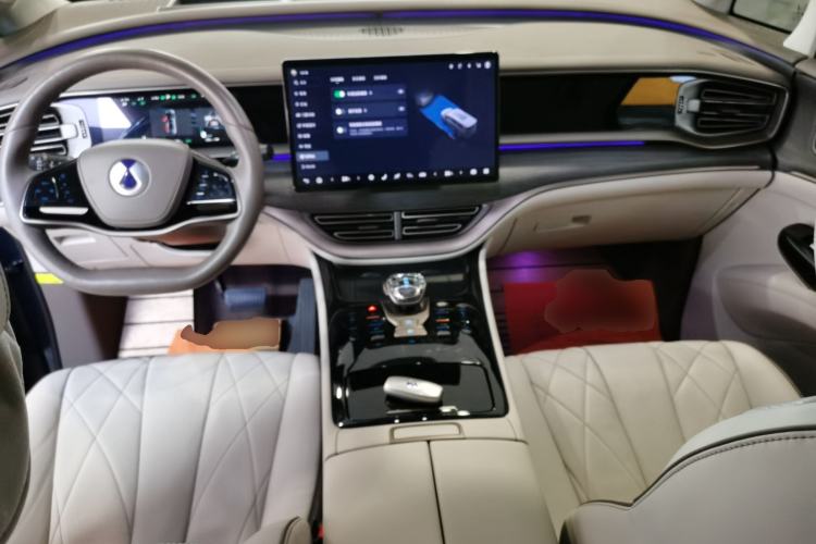 Used Denza D9 2022 DM-i 970 Four-Wheel Drive Flagship Model