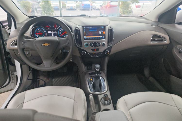 Used Chevrolet Cruze 2016 1.5L Automatic Stylish Sunroof Version
