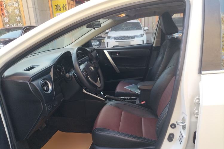 Used Toyota Corolla 2018 Dual-Engine 1.8L E-CVT Smart Edition
