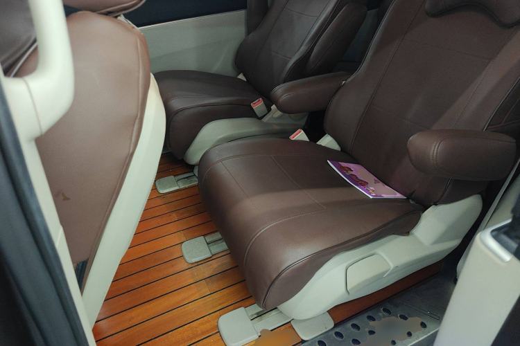 Used Buick GL8 2020 Land Cruiser Executive Class 652T Comfort Model
