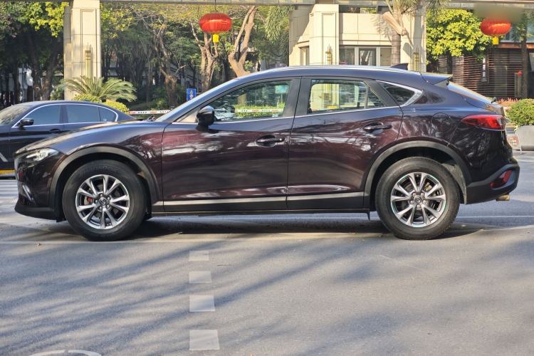 Used Mazda CX-4 2018 2.0L Automatic Two-Wheel Drive Blue Sky Premium Upgrade Version China VI Standard
