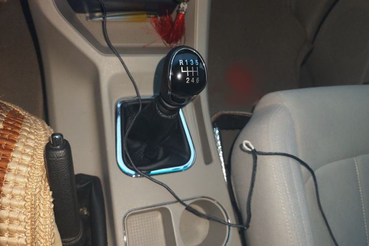 Used FORTHING Lingzhi 2018 M5L 2.0L 7-Seater Comfort Model