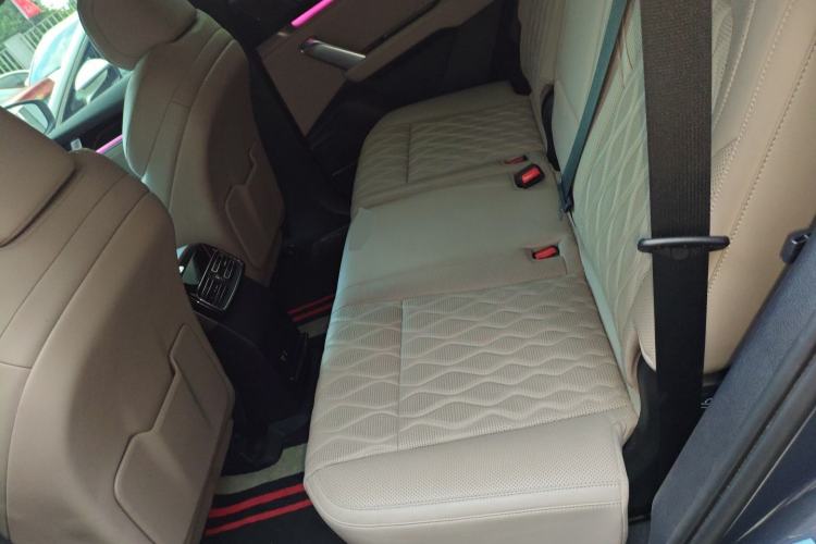 Used BYD Tang New Energy 2024 DM-i Glory Edition 112KM Prestige Model