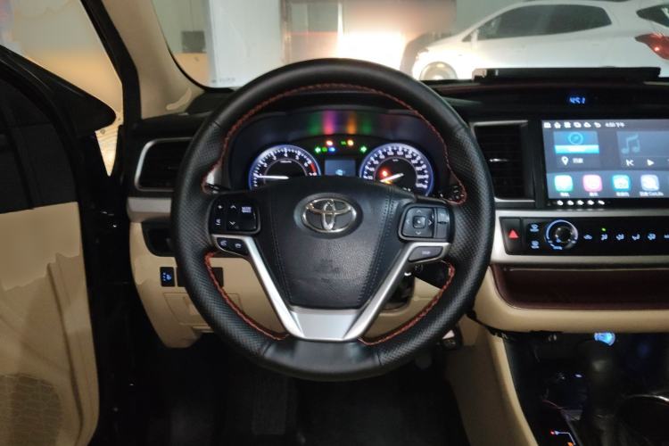 Used Toyota Highlander 2015 2.0T Two-Wheel Drive Elite Edition 5 Seats

