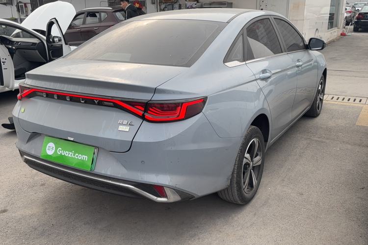 Used Geely Auto Emgrand L HiP 2022 1.5TD-DHT Pro 100KM Super Clean
