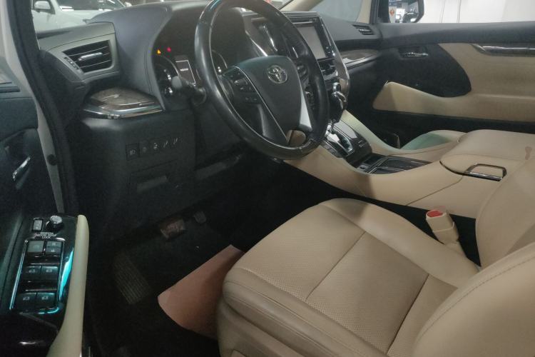 Used Toyota Alphard 2019 Dual-Engine 2.5L Prestige Edition
