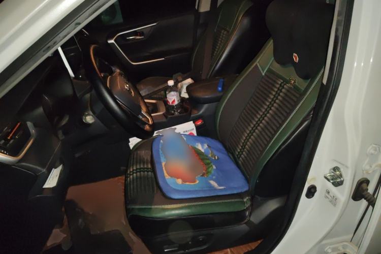 Used Toyota RAV4 2021 2.0L CVT Two-Wheel Drive Fashion PLUS Edition