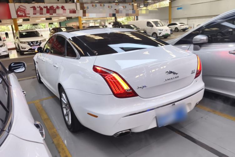 Used Jaguar XJ 2015 XJL 3.0 SC Two-Wheel-Drive Panoramic Business Edition