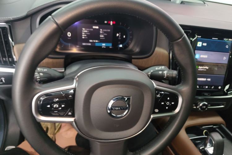 Used Volvo V90 2022 Cross Country B5 AWD Prestige Edition
