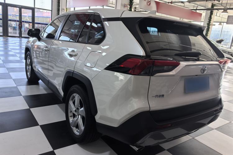 Used Toyota RAV4 2020 2.0L CVT 4x4 Trend Edition