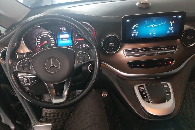 Used Mercedes-Benz V-Class 2016 V 260 Avantgarde Edition