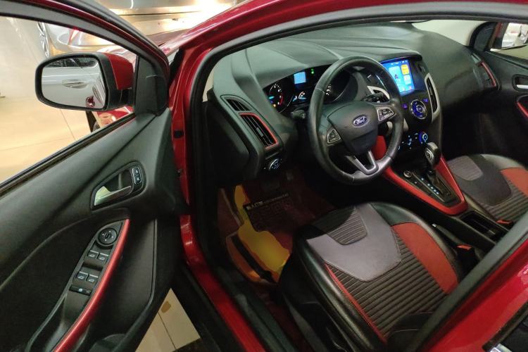 Used Ford Focus 2020 Hatchback Classic 1.5L Automatic Trendy Model
