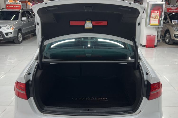 Used Audi A4L 2016 35 TFSI Collector's Edition Automatic Standard Model
