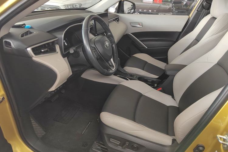 Used Toyota FRONTLANDER 2023 2.0L Smart Electric Hybrid Dual-Engine Deluxe Version
