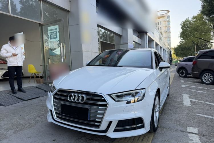 Used Audi A3 2020 Limousine 35 TFSI Fashion Edition China VI Emission Standard