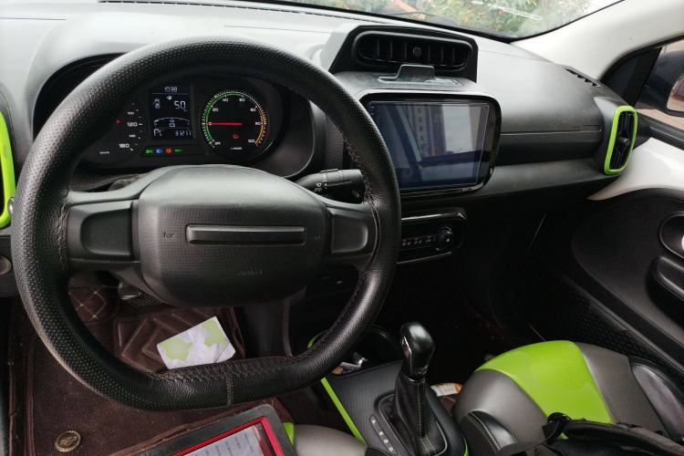 Used Roewe Clever 2021 302 km New Four-Seater Super-Efficient Version
