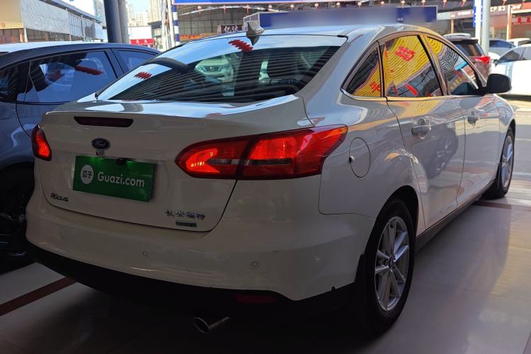 Used Ford Focus 2017 Sedan EcoBoost 180 Automatic Elite Model