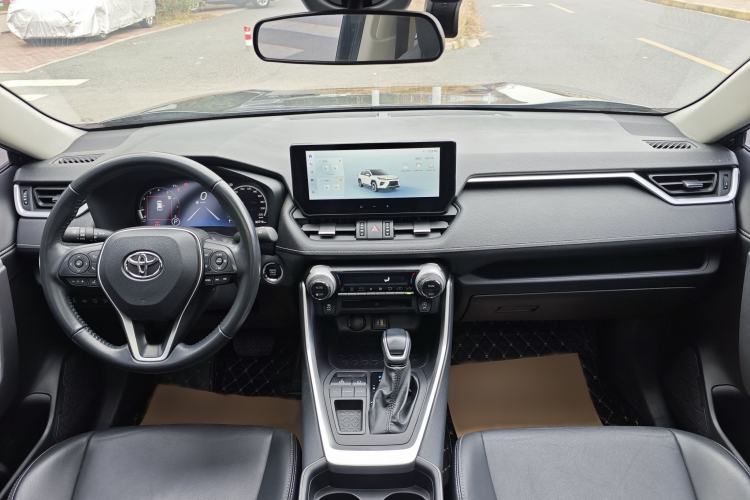 Used Toyota Wildlander 2023 2.0L CVT Two-Wheel Drive Luxury PLUS Edition
