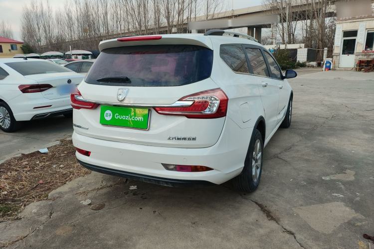 Used Baojun 310W 2017 1.5L Manual Fashion Model China V
