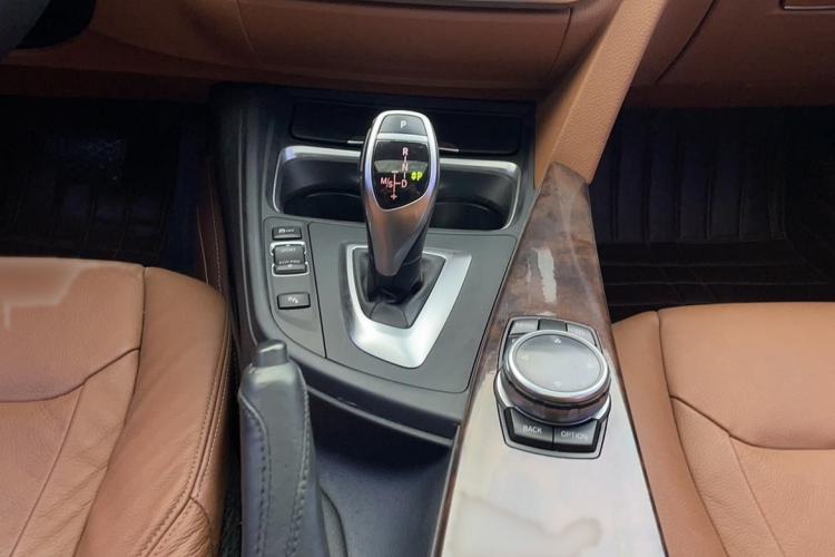 Used BMW 3 Series 2014 320Li Luxury Design Package