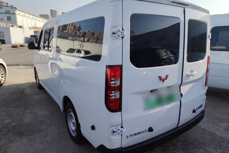 Used Wuling Yangguang 
