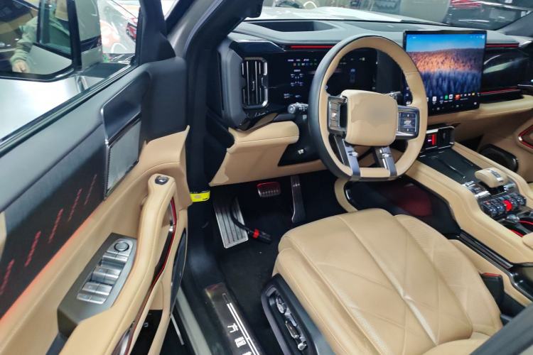 Used  Leopard 8 2025 Smart & Brave Flagship Edition 7 Seats