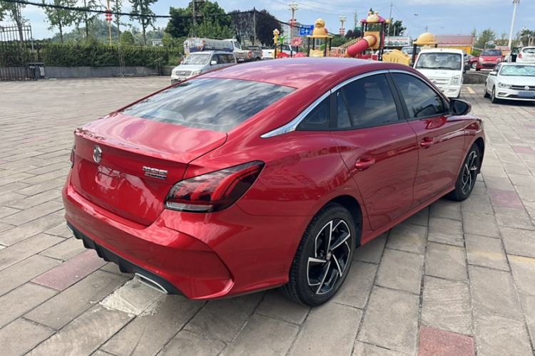 Used MG 5 2021 Revised 300TGI DCT Qingshè Luxurious Enjoyment Edition
