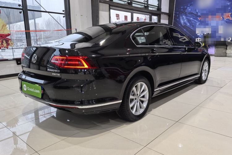 Used Volkswagen Magotan 2018 330TSI DSG Advanced Model
