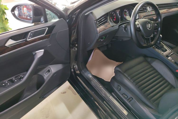 Used Volkswagen Magotan 2019 330TSI DSG Luxury Version China VI Standard
